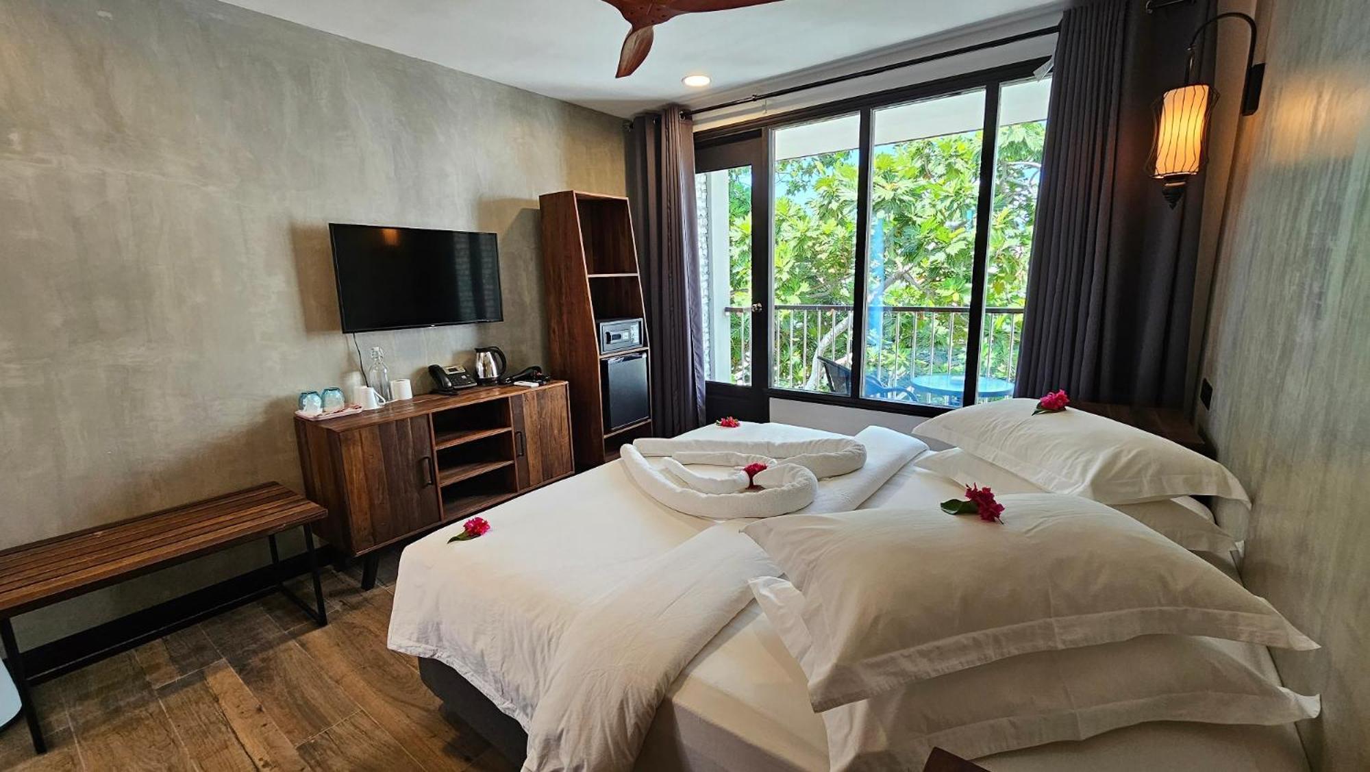 Dhigurah Cottage エクステリア 写真
